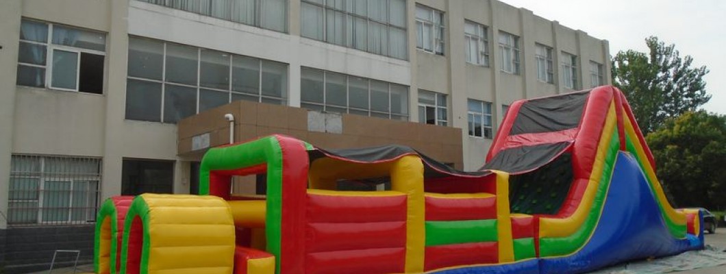 How Can Children Avoid Injuries in Inflatable Obstacle Courses?